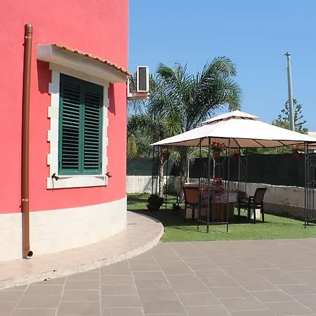 Costanzo Al Mare Holiday home *